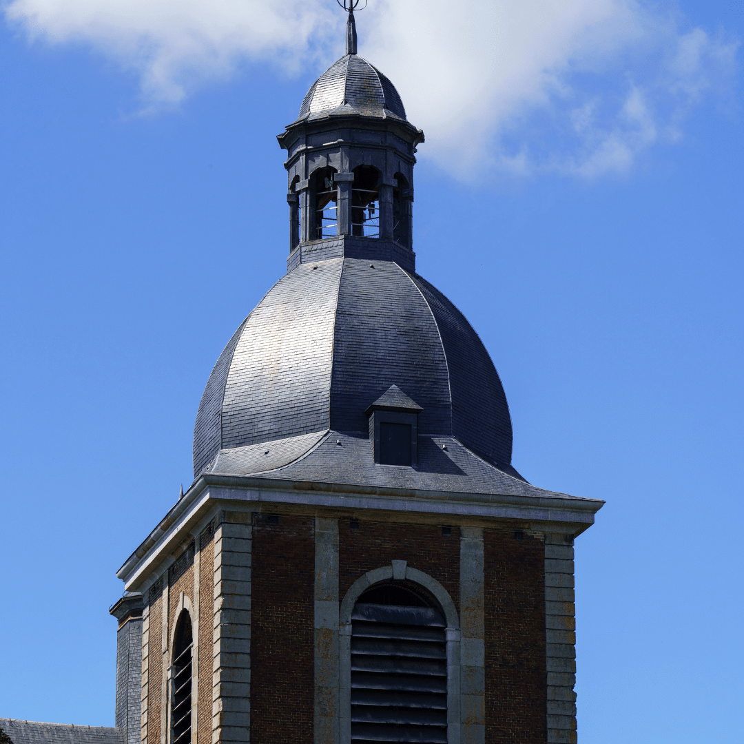 église vue avec ciel dégagé